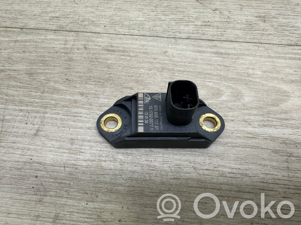 Sensor de aceleración   97060611101,97060611100,15179200771
