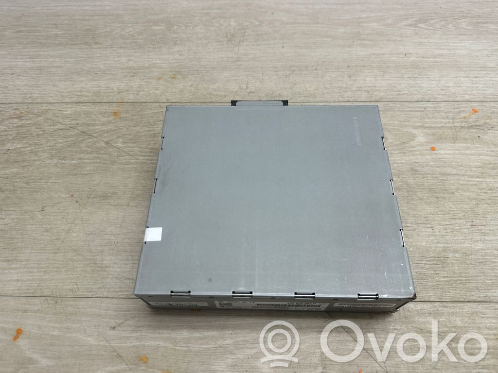 Volkswagen Touareg II GPS navigation control unit/module 
