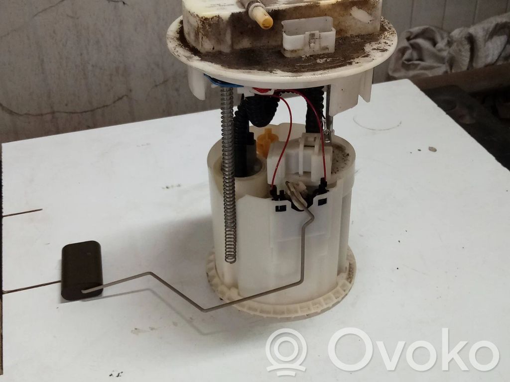 Citroen C2 Bomba interna de combustible 