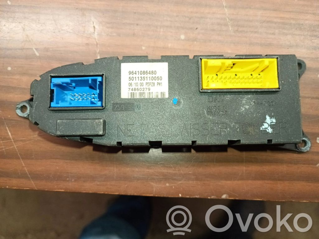 Peugeot 607 Door control unit/module 