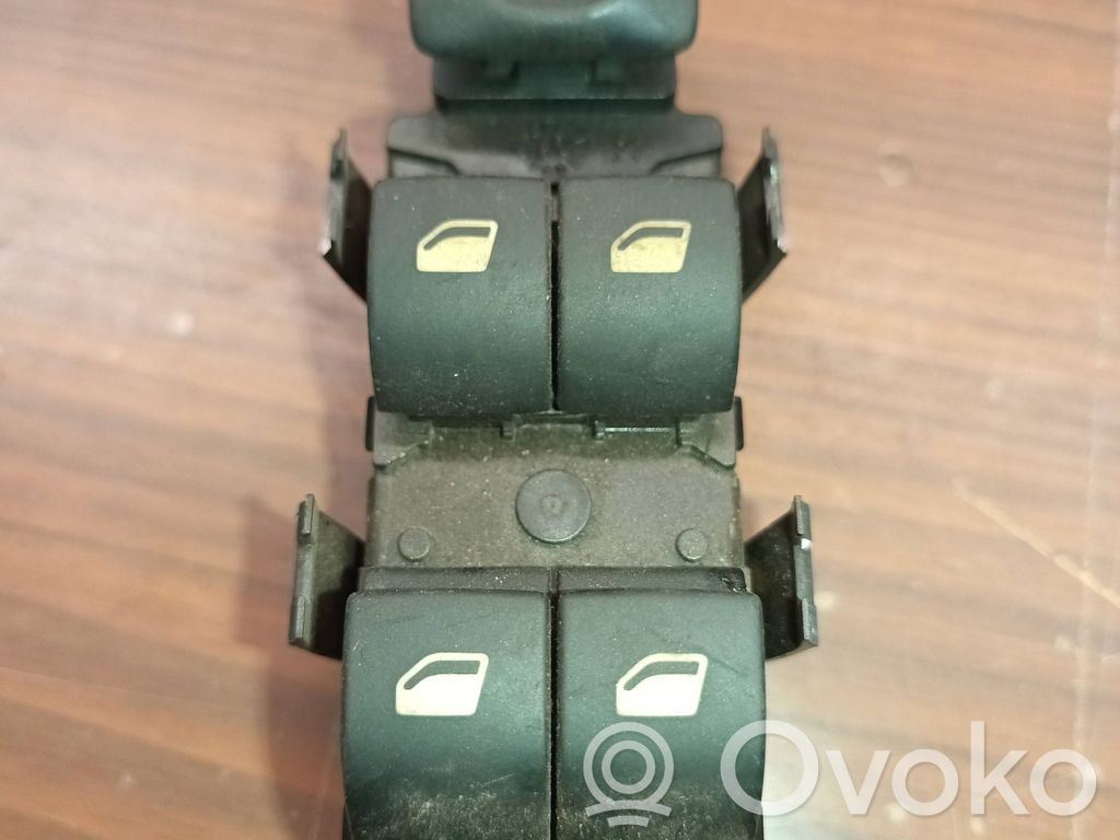 Citroen C4 I Electric window control switch 
