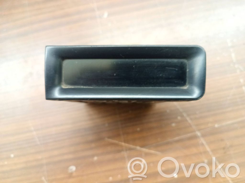 Peugeot 406 Screen/display/small screen 