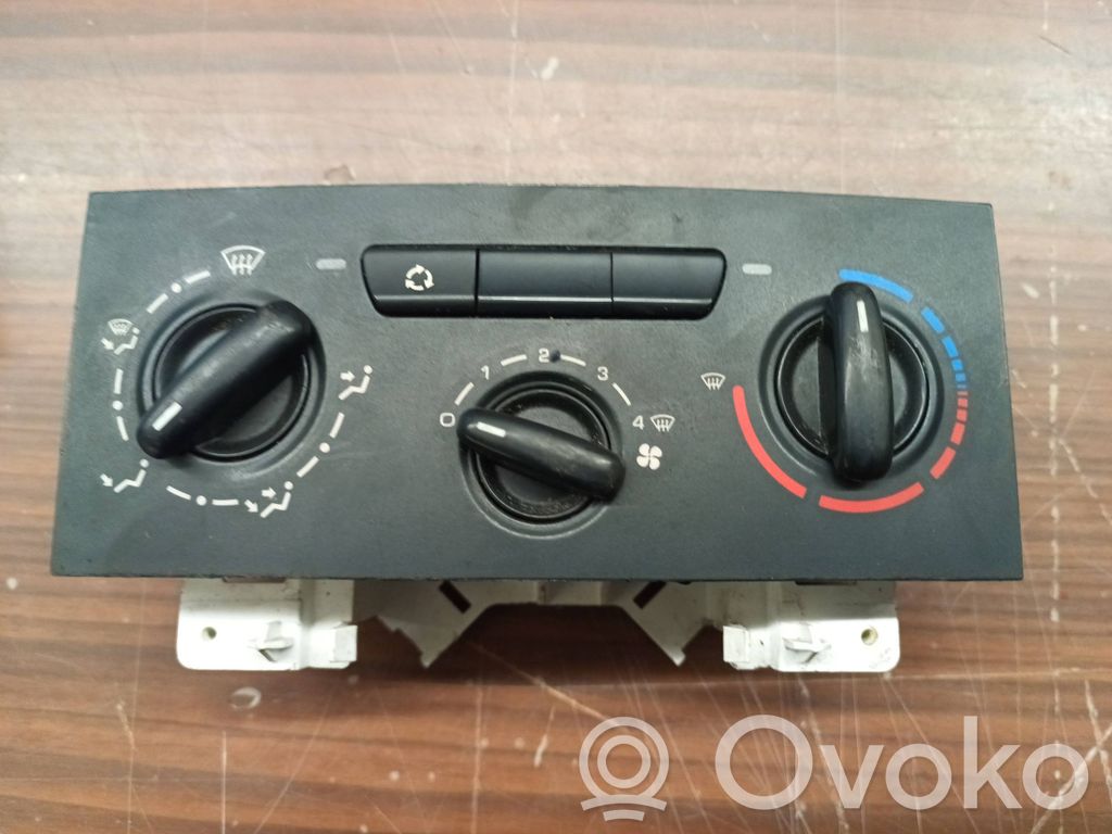 Peugeot Expert Climate control unit 