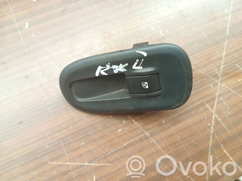 Renault Kangoo II Electric window control switch 
