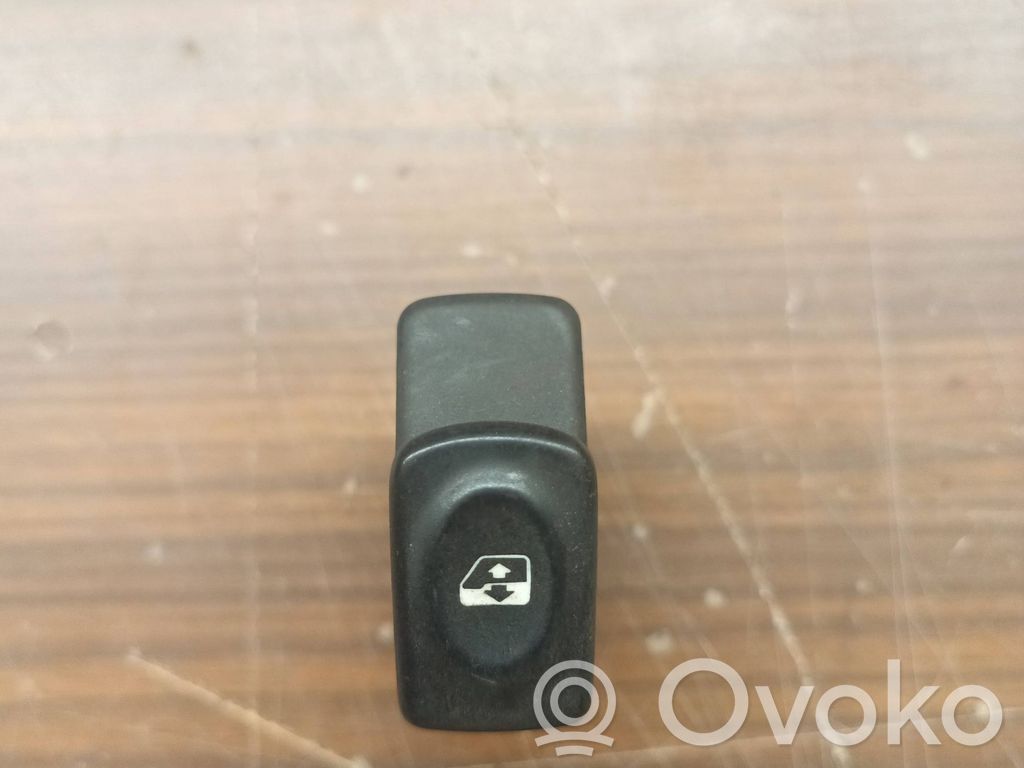 Renault Kangoo I Electric window control switch 