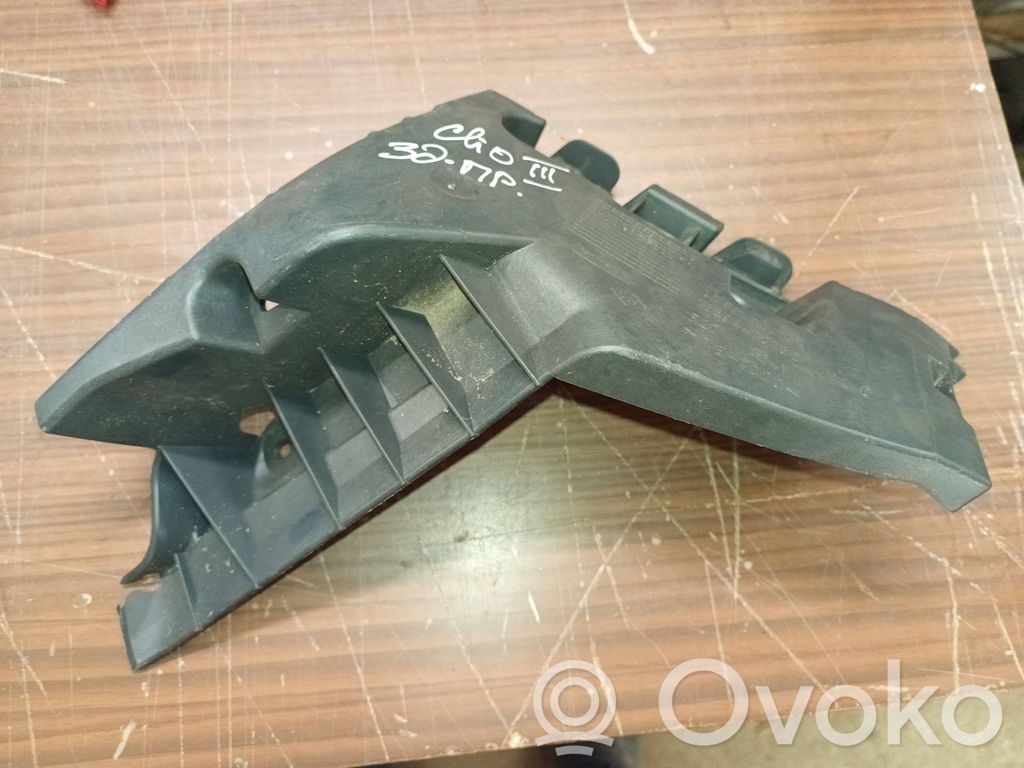 Renault Clio III Soporte de montaje del parachoques trasero 