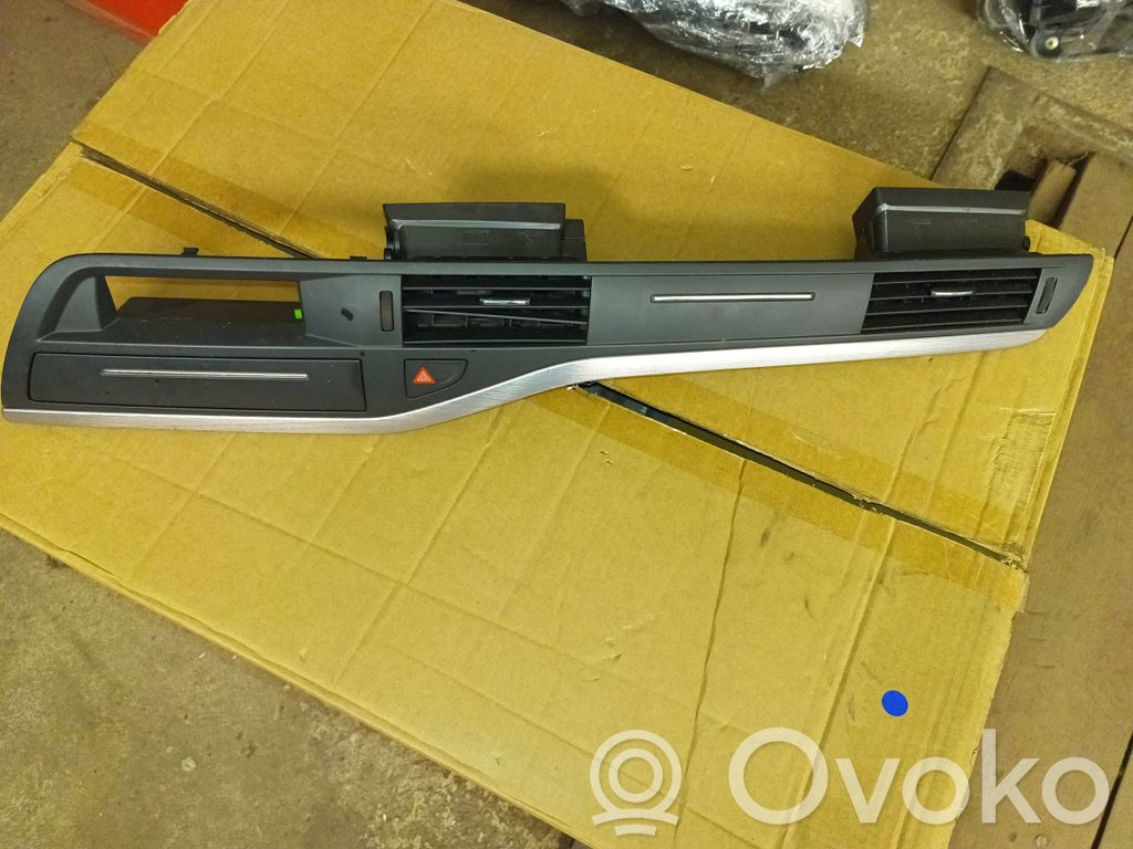 Citroen C5 Dash center air vent grill 