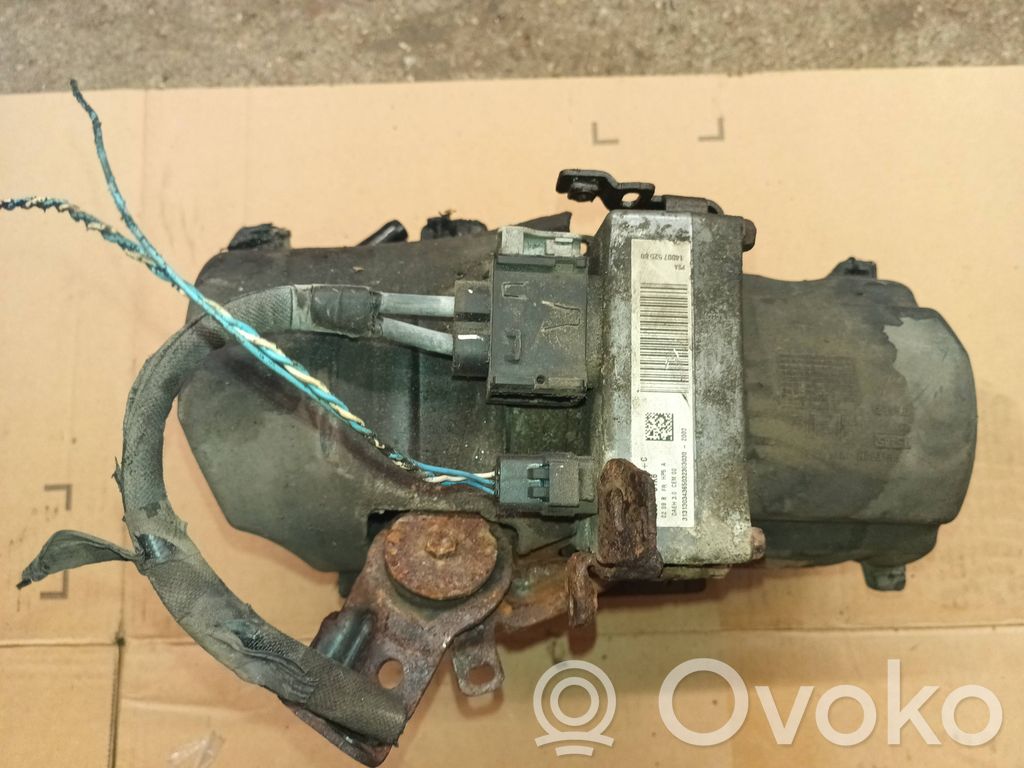 Ohjaustehostimen pumppu   1400752580
