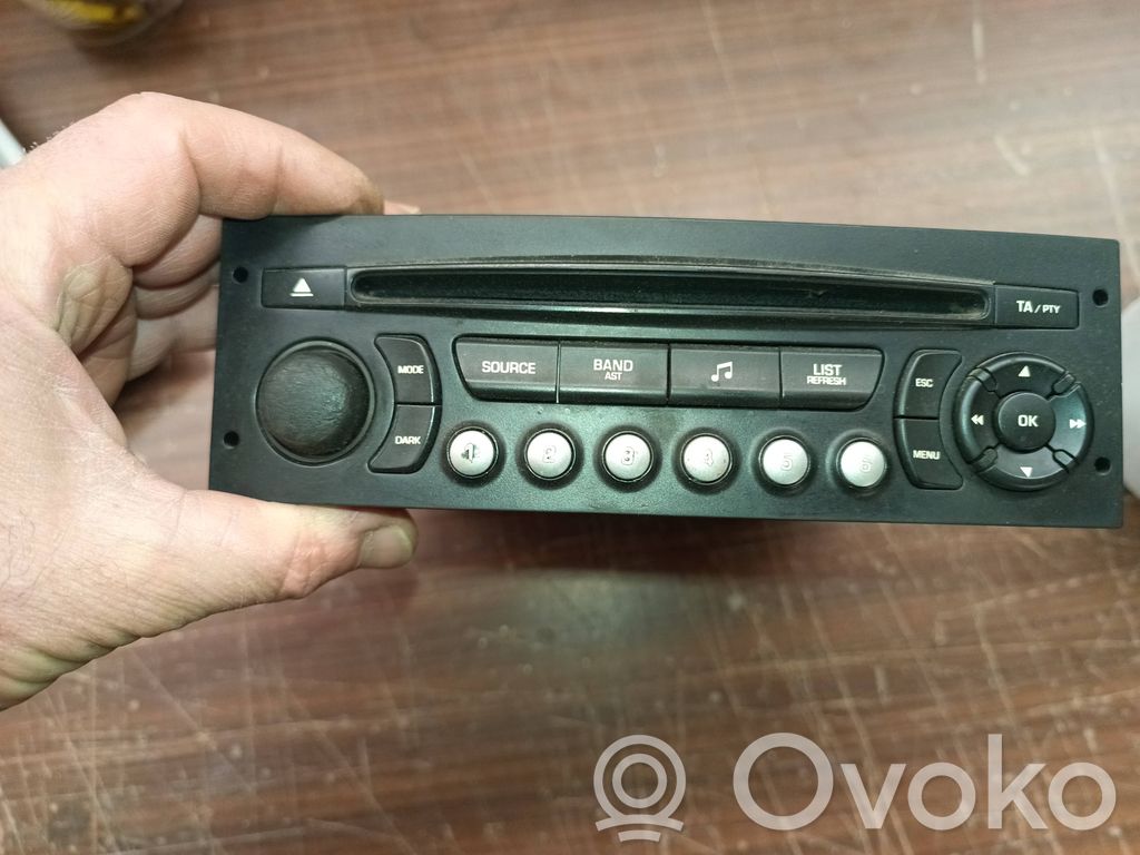 Citroen Jumpy Radio/CD/DVD/GPS head unit 