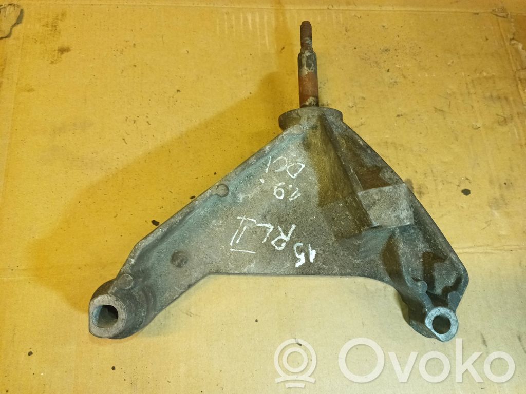 Renault Laguna II Gearbox mounting bracket 