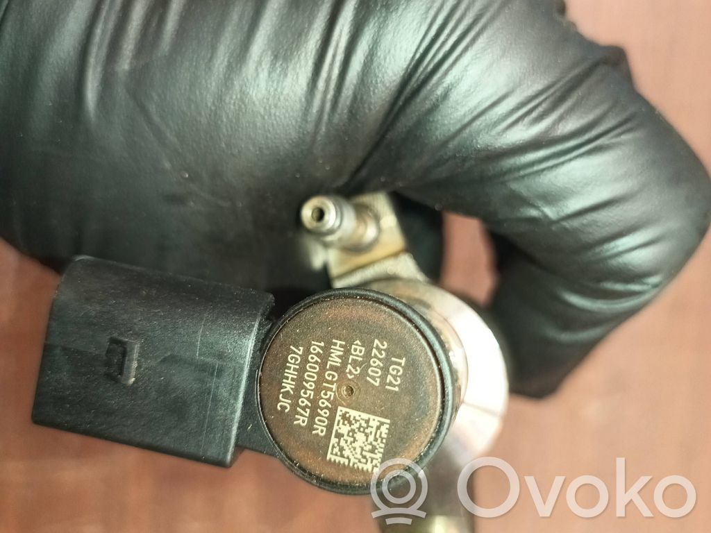 Renault Master III Inyector de combustible 