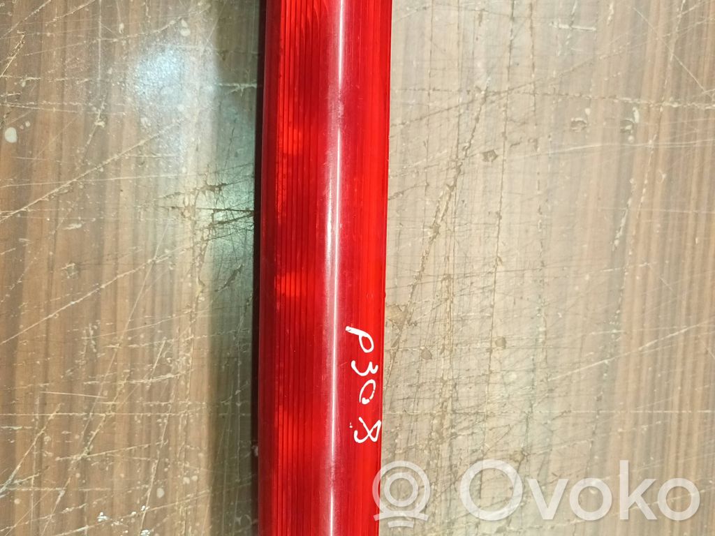 Peugeot 308 SW  Third/center stoplight 