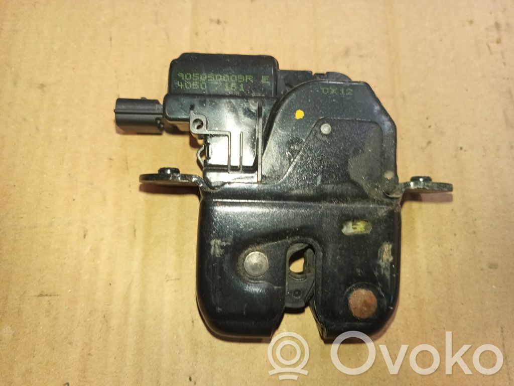 Renault Latitude (L70) Zamek klapy tylnej bagażnika 