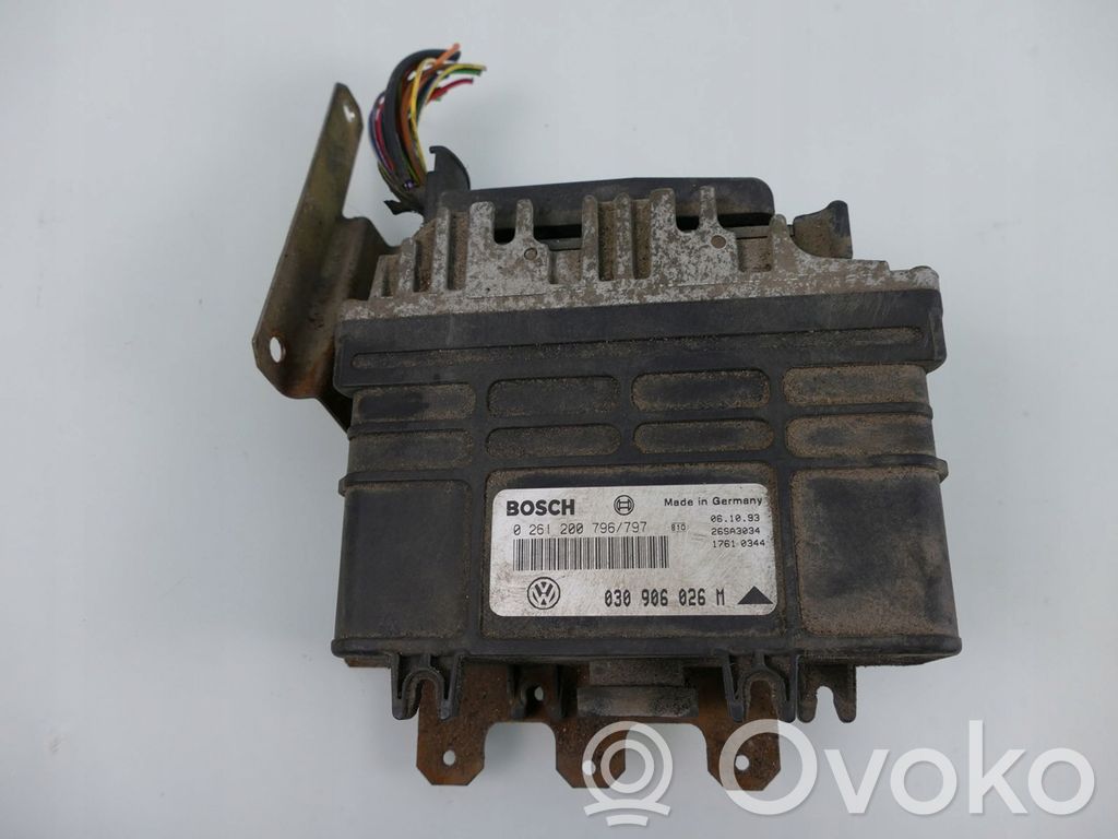 Volkswagen Polo II 86C 2F Engine control unit/module 