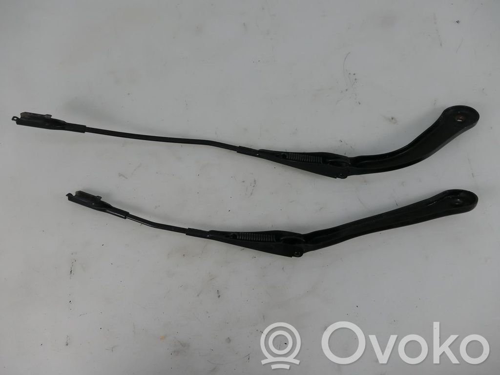 BMW 3 E90 E91 Windshield/front glass wiper blade 