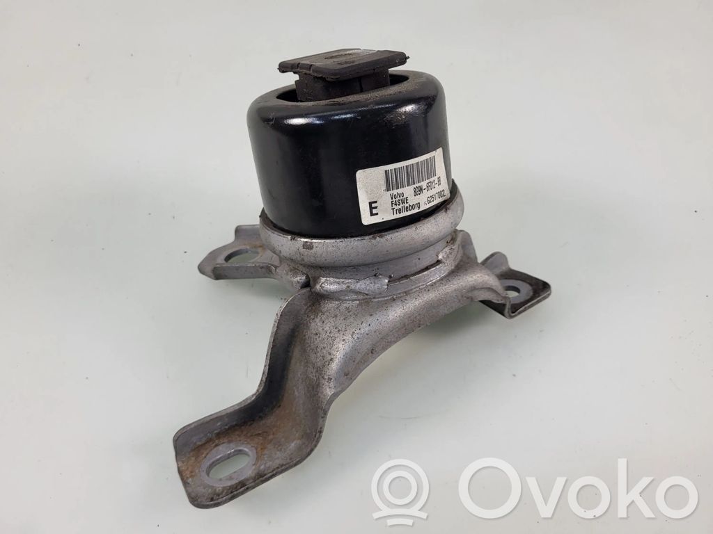 Engine mount bracket   8G9N6F012BB