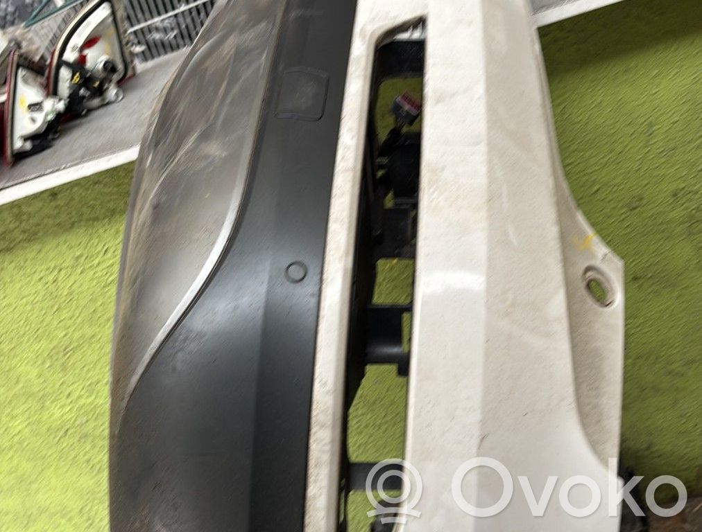 Audi Q3 8U Parachoques 