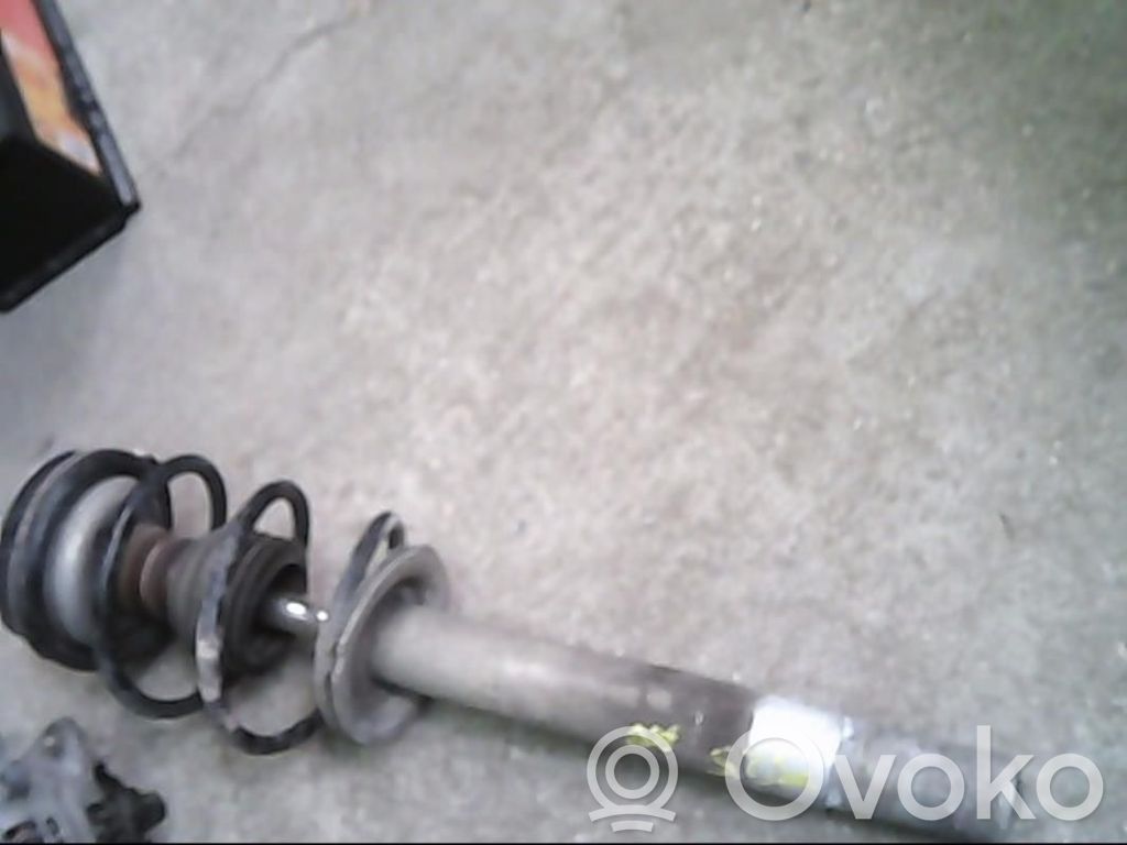 BMW 5 E39 Etuiskunvaimennin kierrejousella 