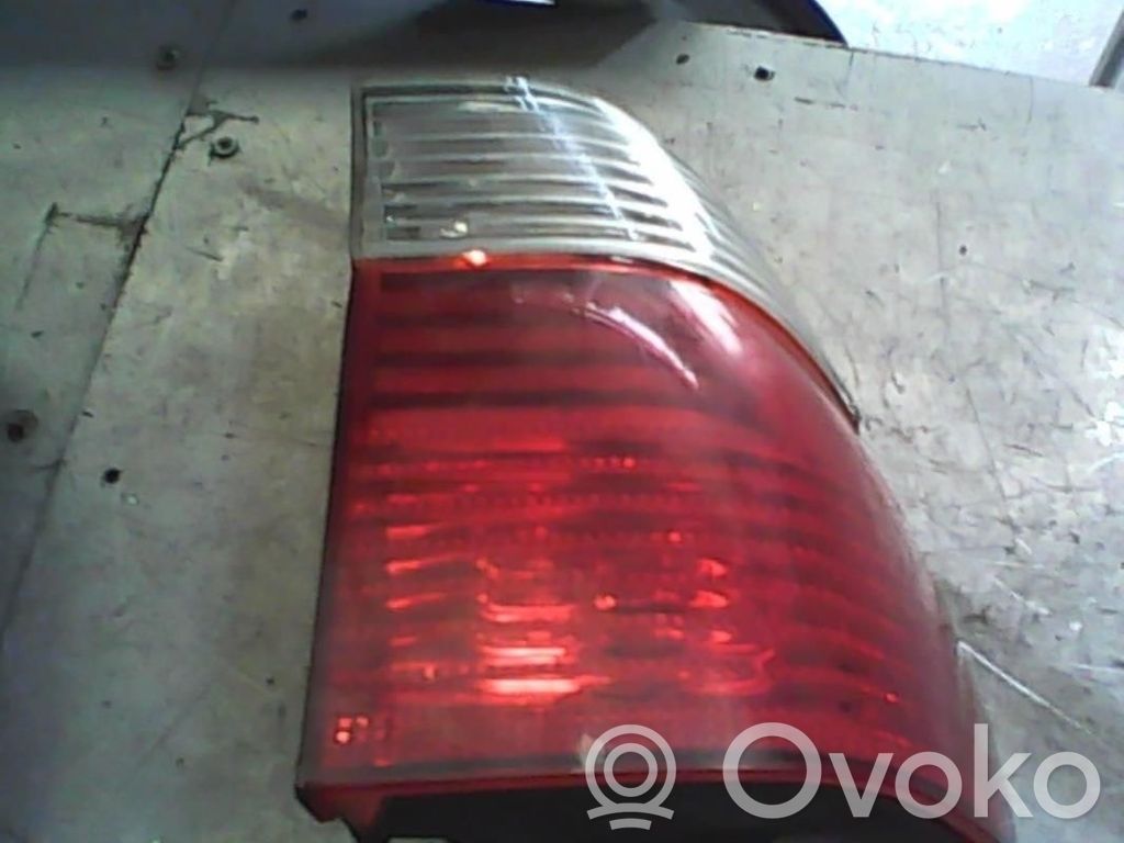 BMW 5 E39 Galinis žibintas kėbule 