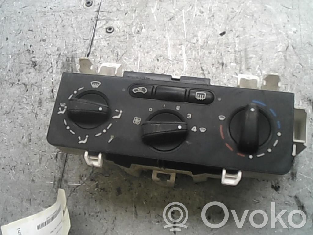 Citroen C2 Climate control unit 