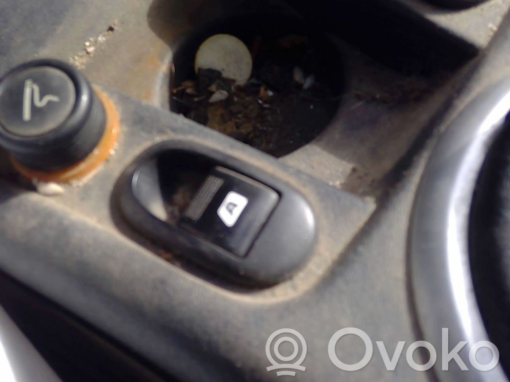 Citroen C3 Electric window control switch 