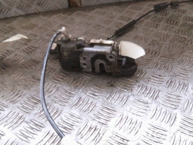 Front door lock   9800618280