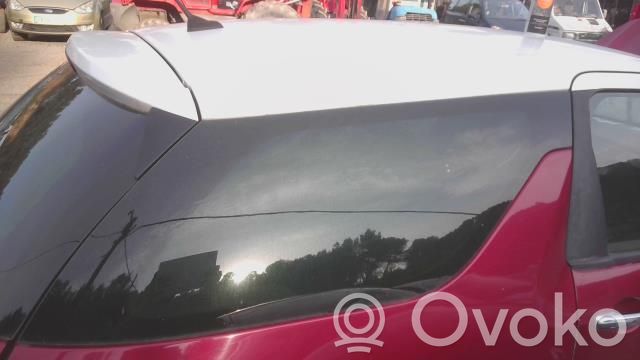 Rear side window   8569ZH