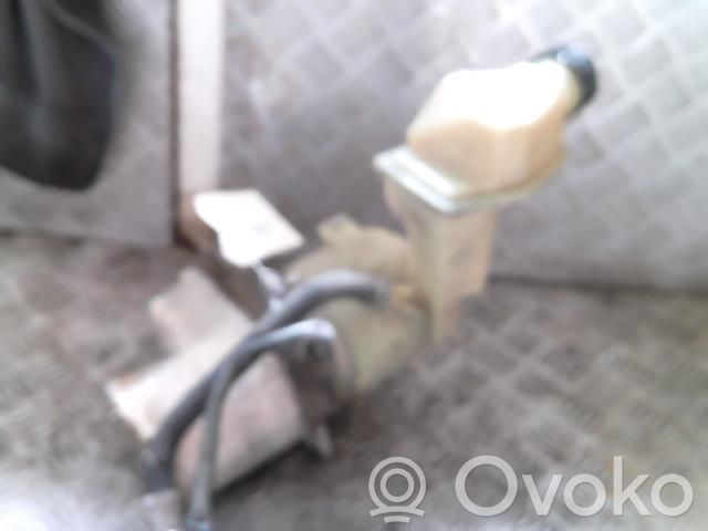 Ohjaustehostimen pumppu   1475253