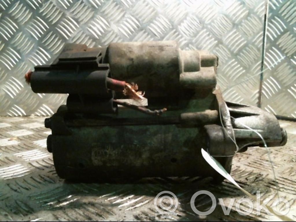 Starter motor   1535268