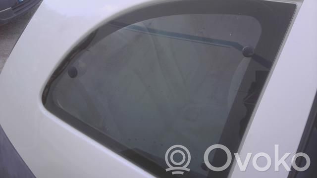 Rear side window   1086541