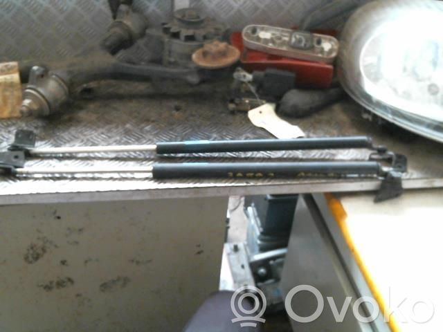 Opel Agila A Tailgate/trunk strut/damper 