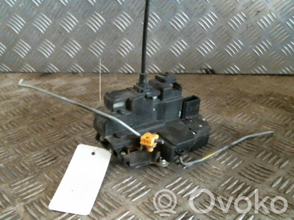 Opel Antara Etuoven lukko 