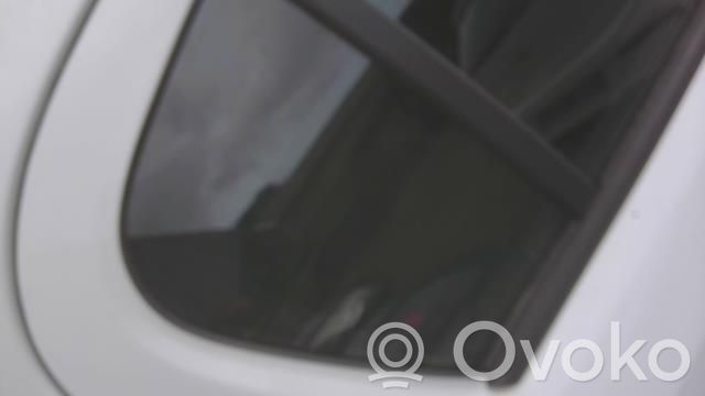 Opel Corsa D Ventanilla de ventilación de la puerta trasera 