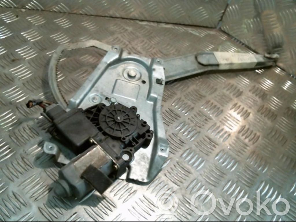Opel Omega B1 Elektryczny podnośnik szyby drzwi przednich 