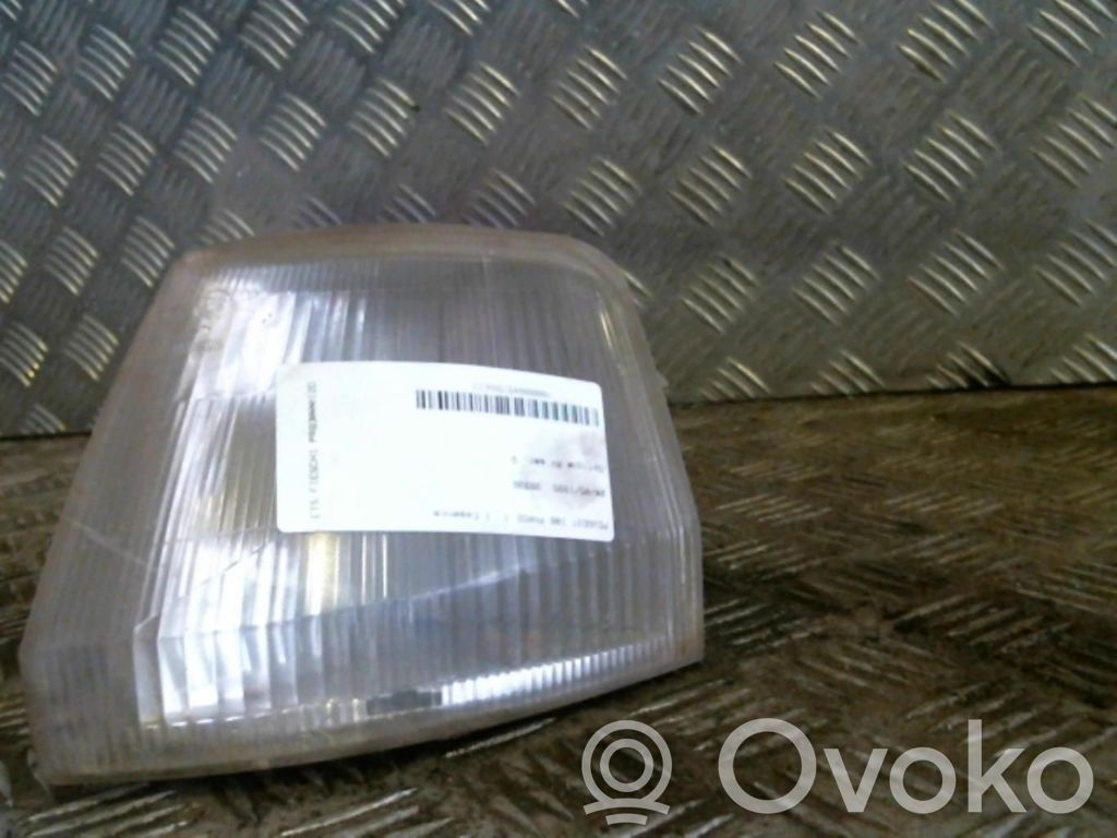 Peugeot 106 Seitenblinker 