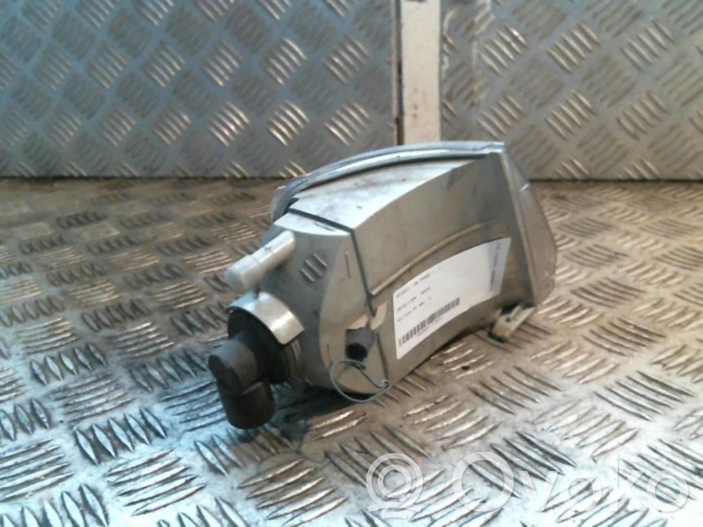 Peugeot 106 Seitenblinker 