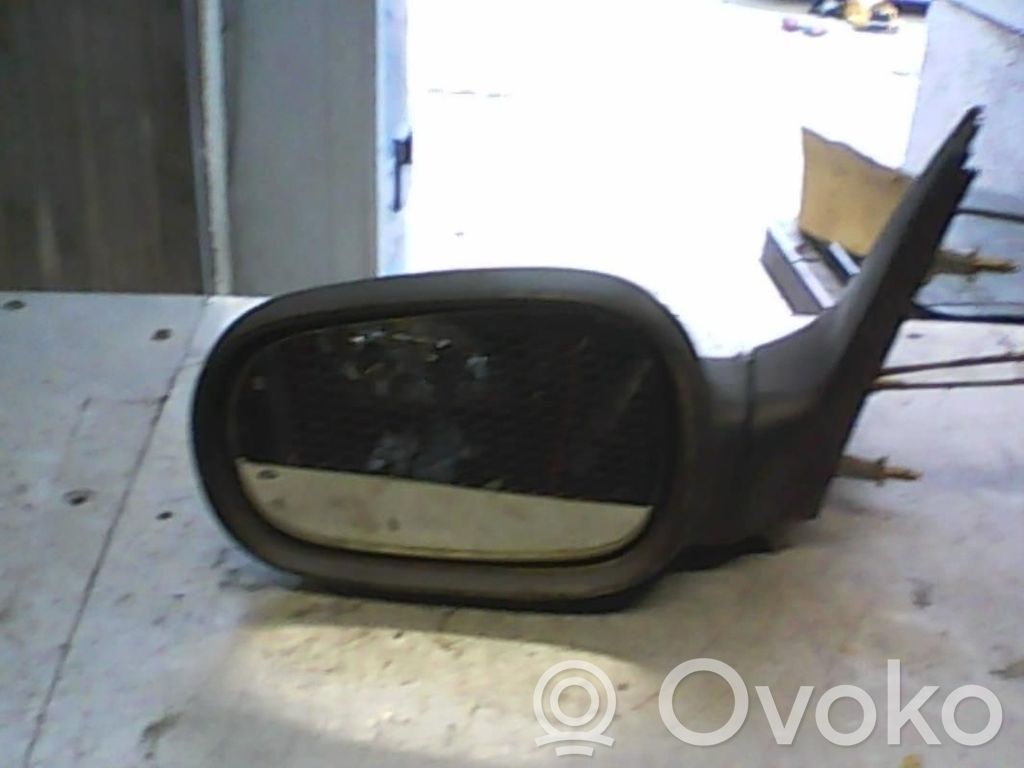 Renault Clio I Espejo lateral manual 