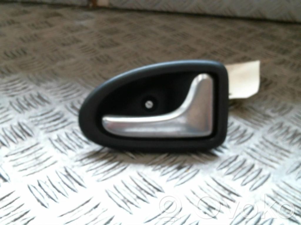 Manecilla interna puerta delantera   8200711135