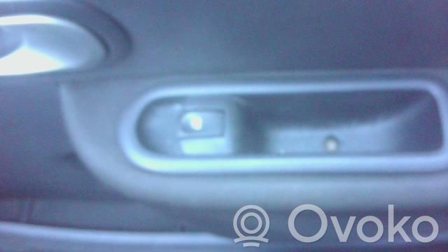 Renault Clio III Electric window control switch 