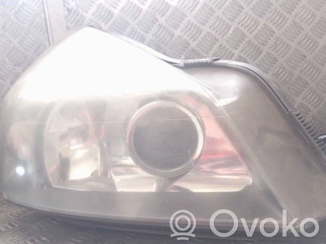Scheinwerfer   7701053976