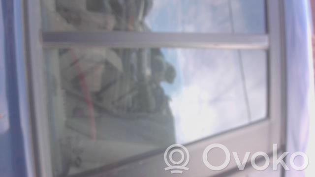 Renault Koleos I Ventanilla de ventilación de la puerta trasera 