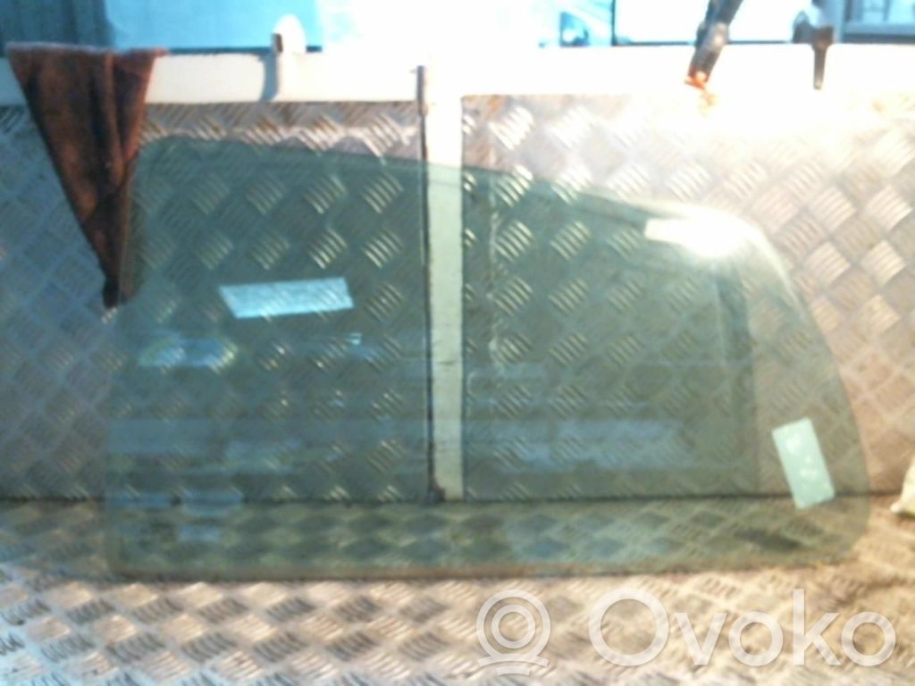 Renault Twingo I Szyba karoseryjna tylna 