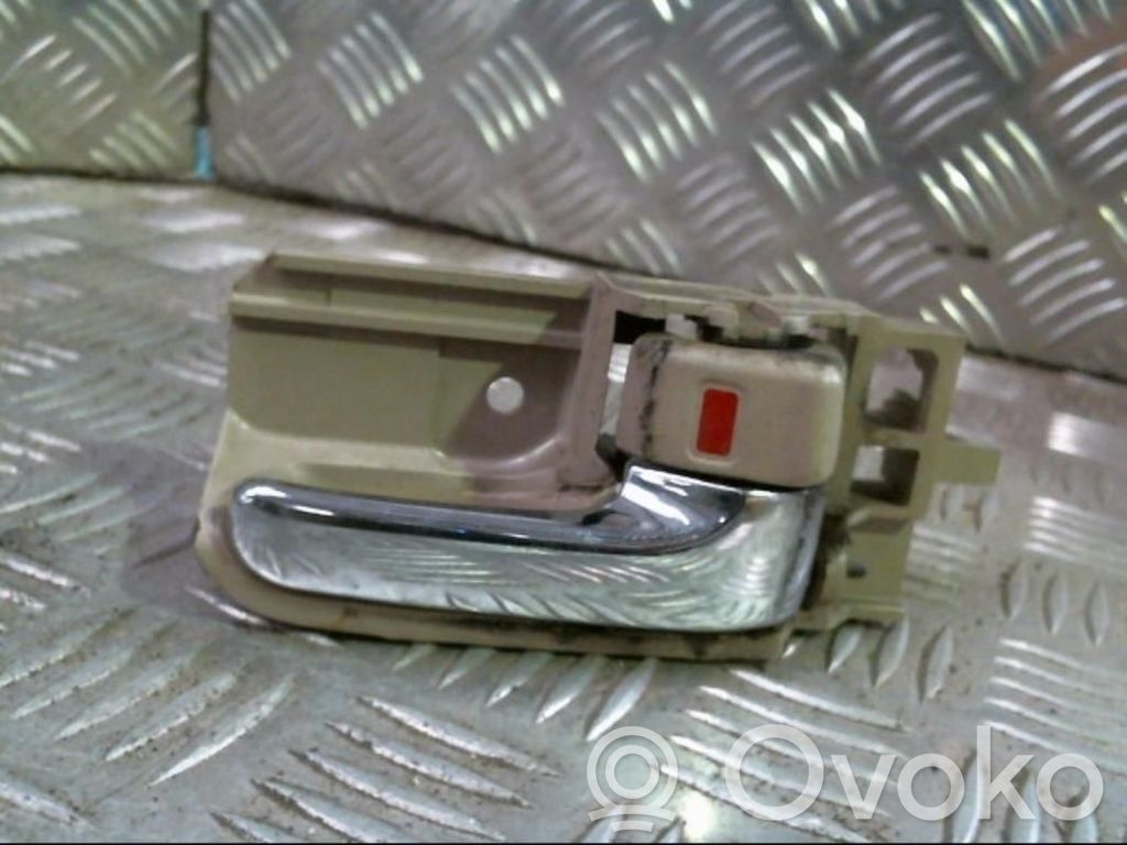 Toyota Corolla E120 E130 Manecilla interna puerta trasera 