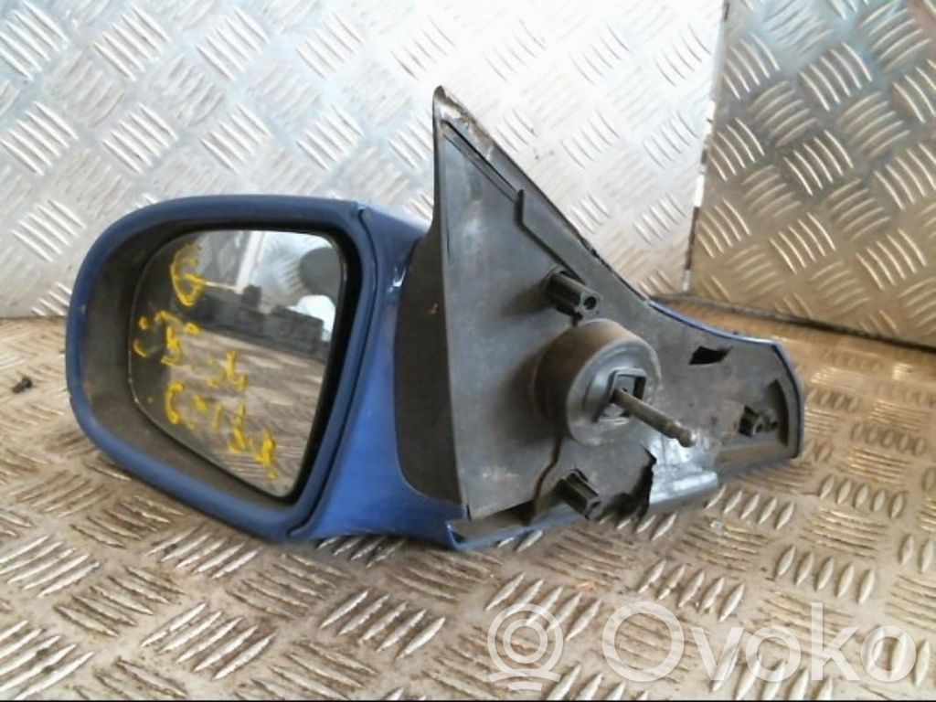 Opel Corsa B Manualne lusterko boczne drzwi przednich 