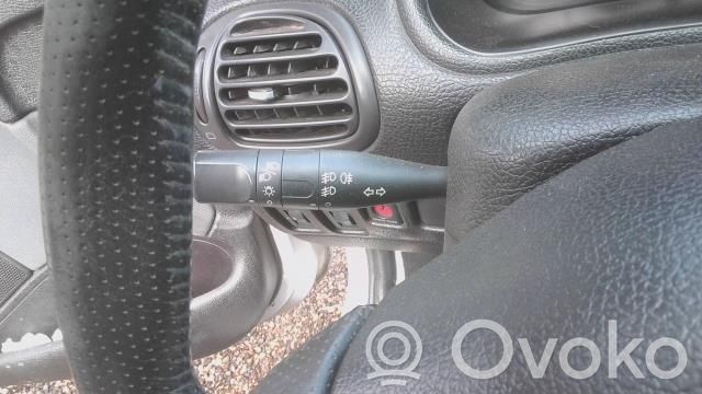 Peugeot 206 CC Manetă semnalizator 