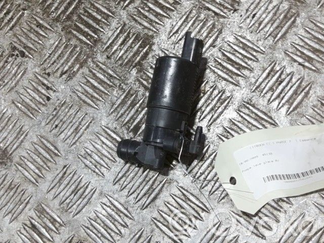 Windscreen/windshield washer pump   0000643476