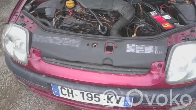 Renault Clio II Etusäleikkö 