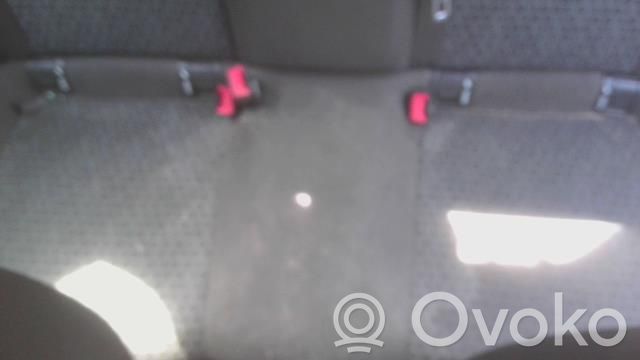 Opel Corsa E Takaistuin 