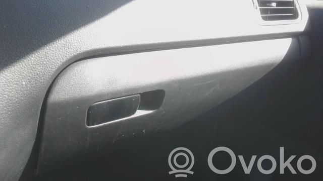 Volkswagen Polo V 6R Schowek deski rozdzielczej / Komplet 