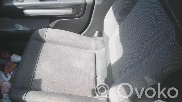 Citroen C3 Etumatkustajan istuin 